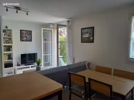 superbe f2 meublé avec jardin  terrasse & garage