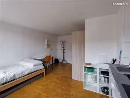 appartement 1 pièce 17 m²