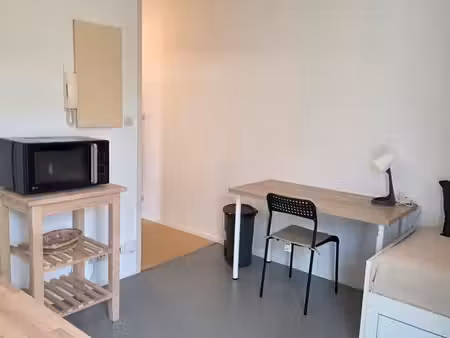 studio meublé avec parking privé
