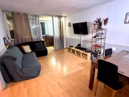 a louer appartement 3 pièces 70 m2 à plessis le roi
