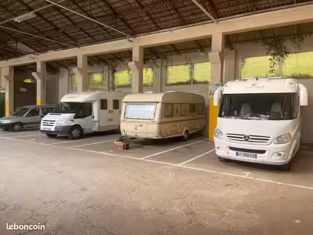 emplacement camping car