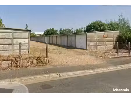 garage 13 m² (disponible)