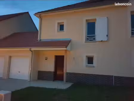 maison 82 m² – 3 chambres – jardin clos – garage – escoville
