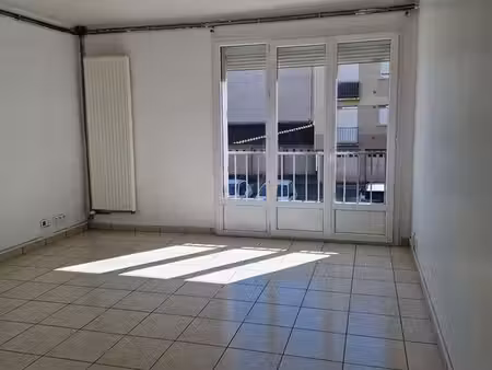 appartement t2 secteur av de naugeat