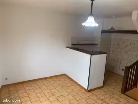 maison de village à puichéric loyer 600 hors charges