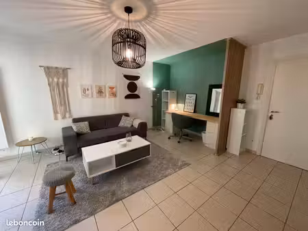 appartement meublé à louer bail étudiant exclusivement (de octobre 2026 à juin 2027)