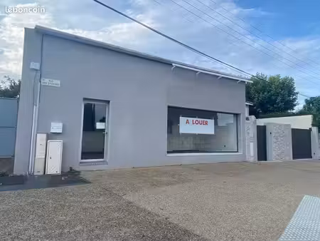 local à louer 47m2