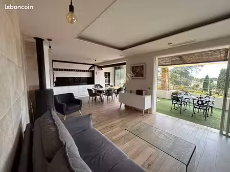 appartement 3 pièces 94 m²