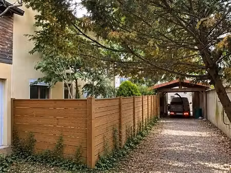 maison familiale 8 pièces à rénover avec jardin et stationnement – quartier montchat / rue