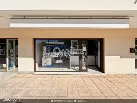 local commercial 54 m²