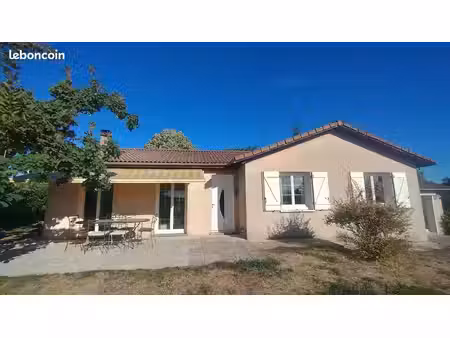 maison de plain-pied 130 m² sur 1 300 m² arborés