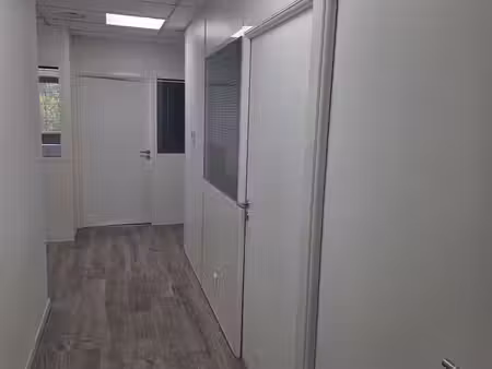 bureaux à louer meyreuil