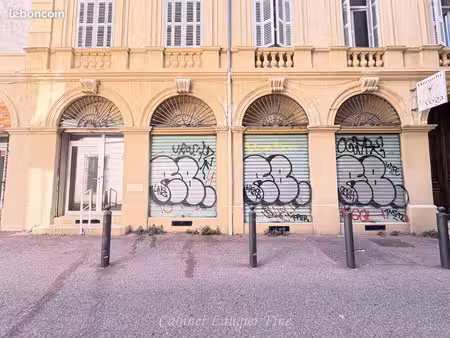 local commercial 115 m² marseille