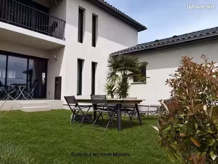 maison familiale avec 2 appartements indépendants – 203 m² – terrain 640 m²