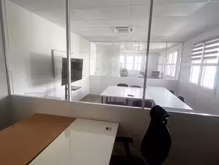vente bureaux  463.00m²  lattes
