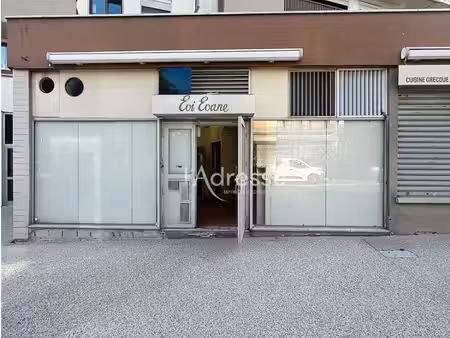 vente local d'activité  100.00m²  le kremlin