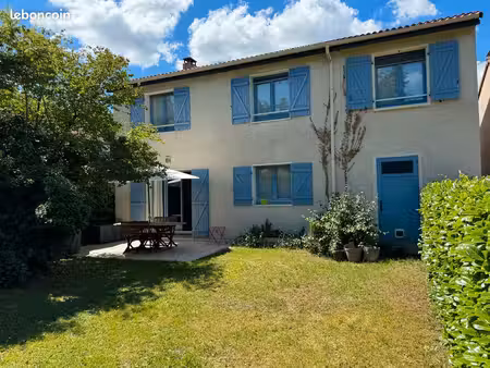 francheville-le-haut – maison meublée de 126 m² – 4 chambres  jardin et garage