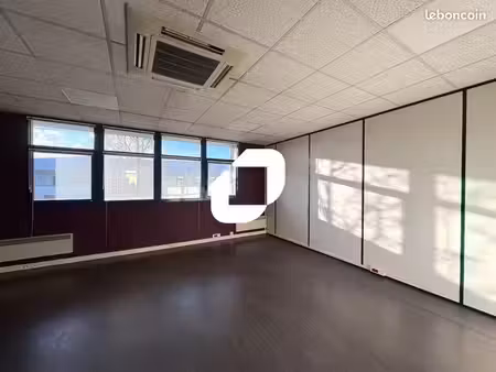bureaux 214 m²