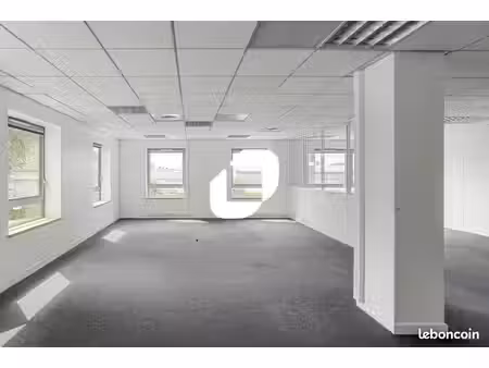 bureaux 160 m²