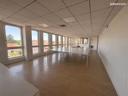 bureaux 162 m²