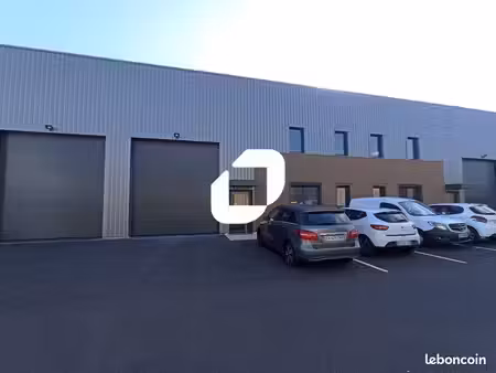 local d'activité 229 m²