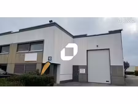 local d'activité 797 m²