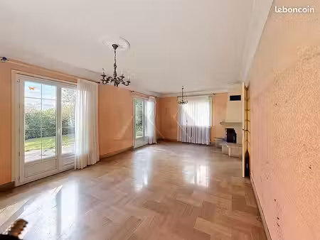 maison 6 pièces 104 m²