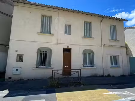 appartement de 50m2 avec cours