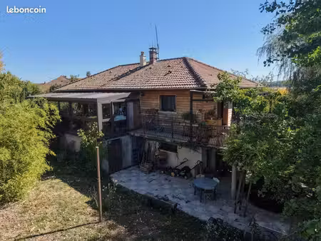 maison 7 pièces 107 m²