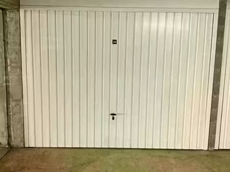 garage 17m² en sous sol