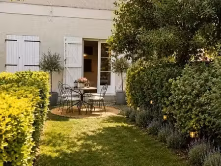 studio mezzanine avec jardin privatif à deux pas du champ-de-mars
