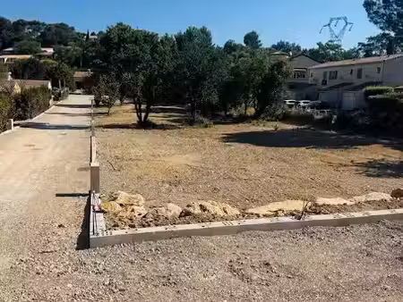 vente terrain 340 m² à fuveau (13710)  225 000 €