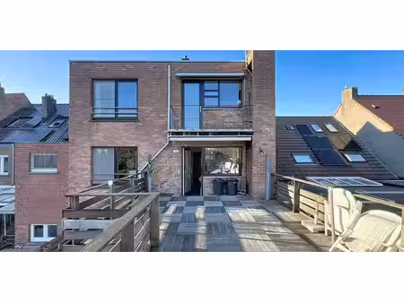 prachtig gelegen appartement met 2 slaapkamers en zicht op de damse vaart