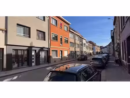 appartement à louer à gent pour € 900 avec 1 chambre à coucher