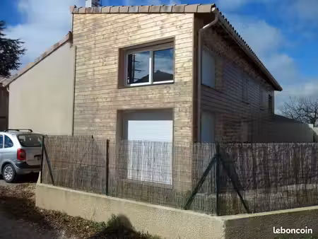 maison 3 pièces au calme avec terrasse  jardin et garage – bourg-lès-valence