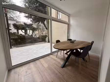 appartement 2 chambres et terrasse + jardin collectif