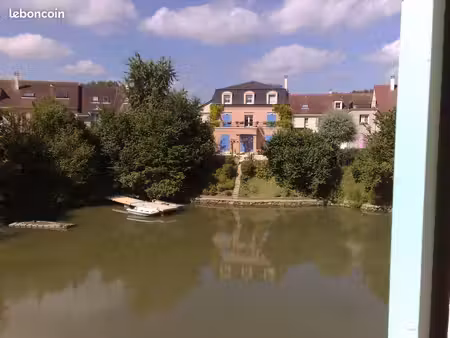 f2 de 50m2 meublé à cergy port