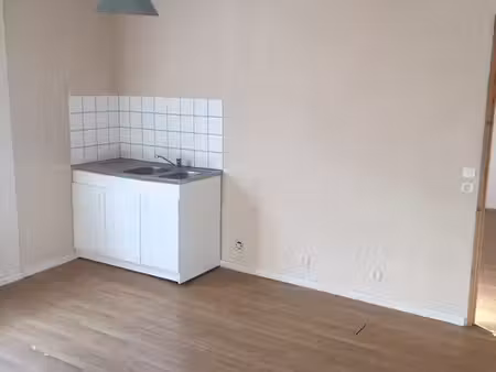 location f2 35m2 proche centre ville