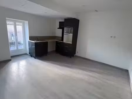 loue t2 renové