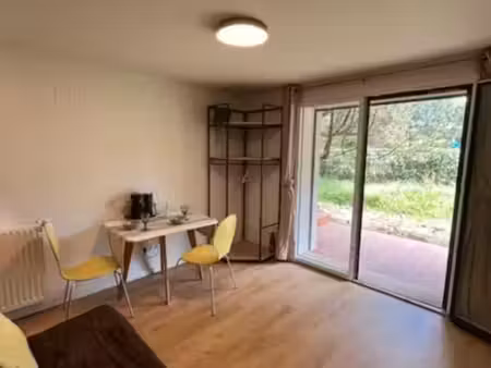 t2 meublé à sevrer  750m du lac - bail mobilité