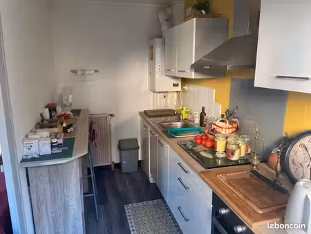 t2 entièrement meublé avec jardin
