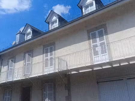 appartement t3a vic sur cere