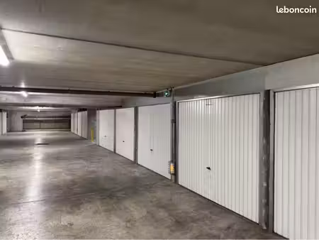 box 12 m2 - accès facile et sécurisé