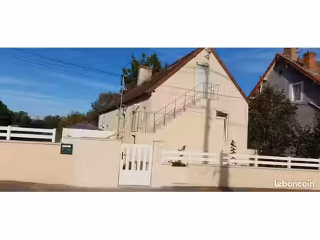 digoin loue appartement 48 m2 dans maison parking sécurisé