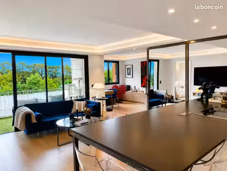 cannes croix-des-gardes- appartement traversant meublé 82m²- bail mobilité 3 mois renouvel