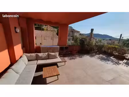 duplex 3 pièces 82 m2 belle hauteur sous plafond avec terrasse de 49 m2 vue dégagée