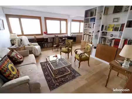 appartement de 88m2 - vue panoramique sur montmartre