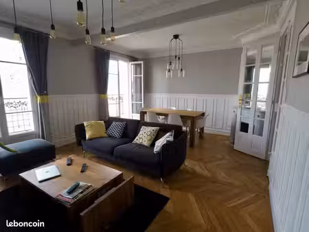 loue superbe appartement 3 pièces haussmannien meublé  rénové  terrasse et vues panoramiqu