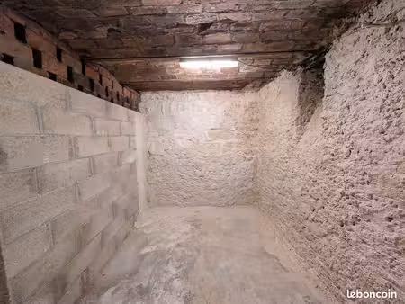 location cave paris 9e