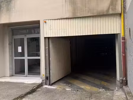 box stockage/ stationnement rue étienne dolet 75020